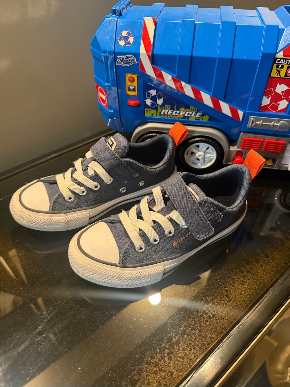 Converse Navy Low-Top Sneakers with Orange Pull Tabs - Picture 2 of 2